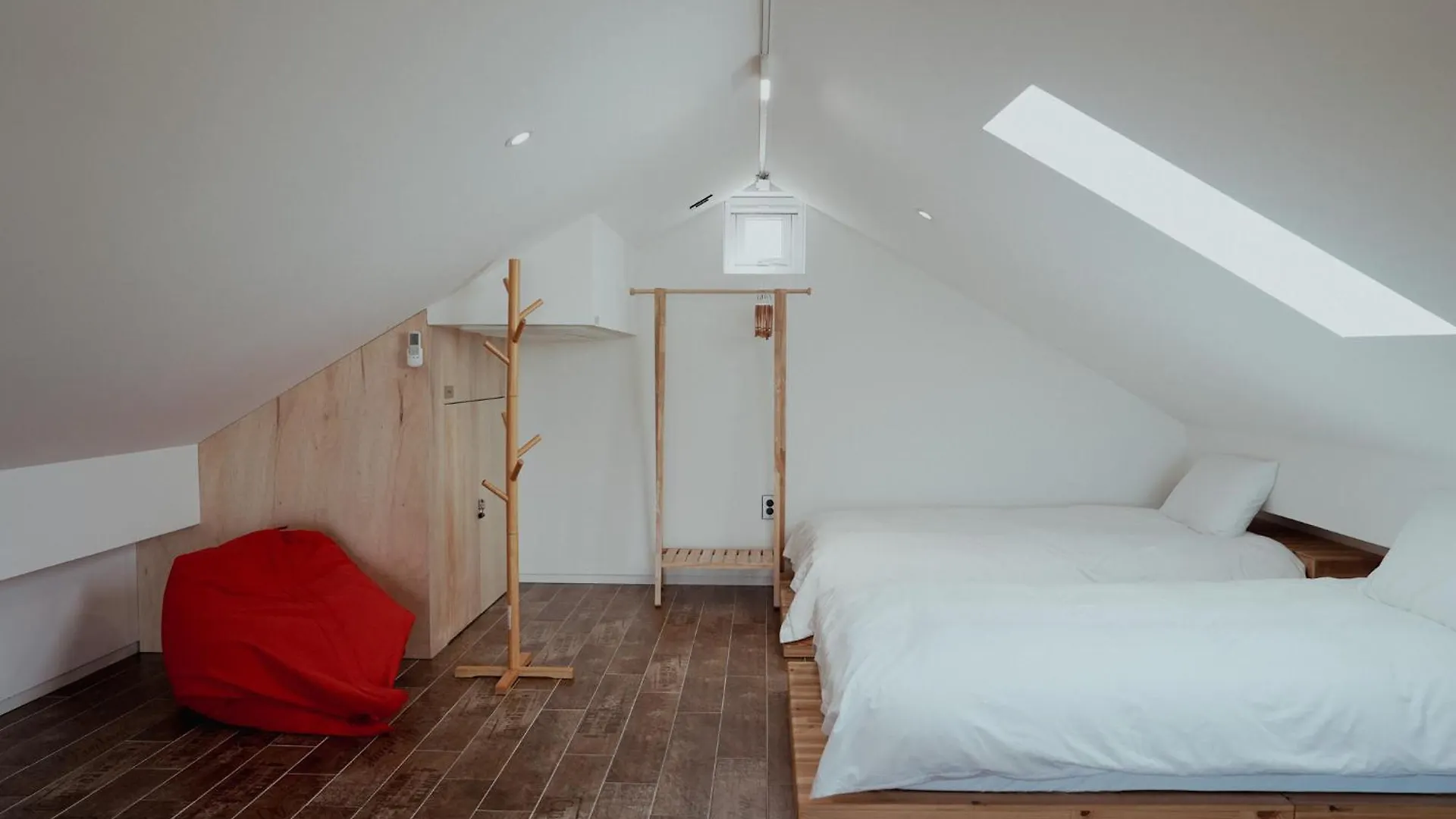 Dalthor Pension Jeju 0*,  South Korea