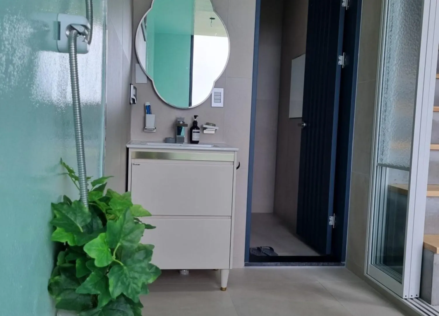 Dalthor Pension Jeju Holiday home